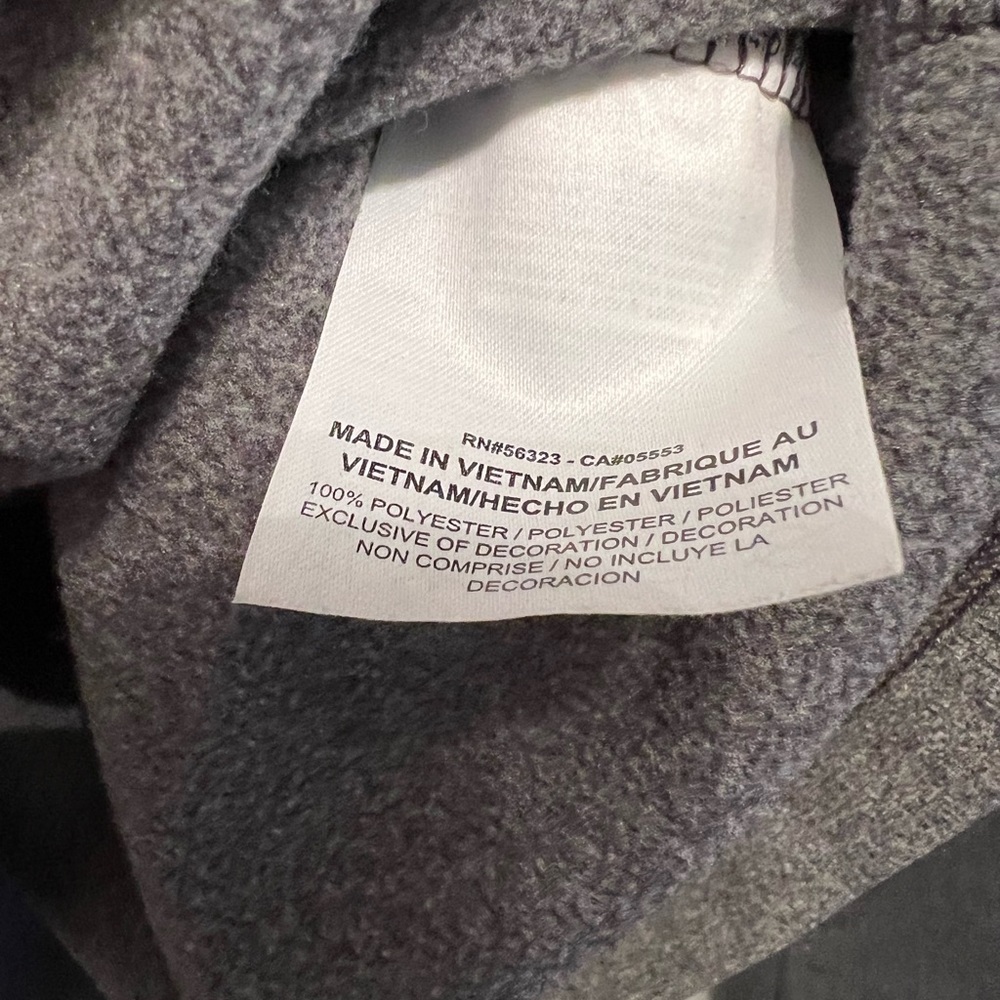 Nike Men's Dark Grey Therma-FIT 1/2-Zip Fleece
Sz. Large - Picture 5 of 6